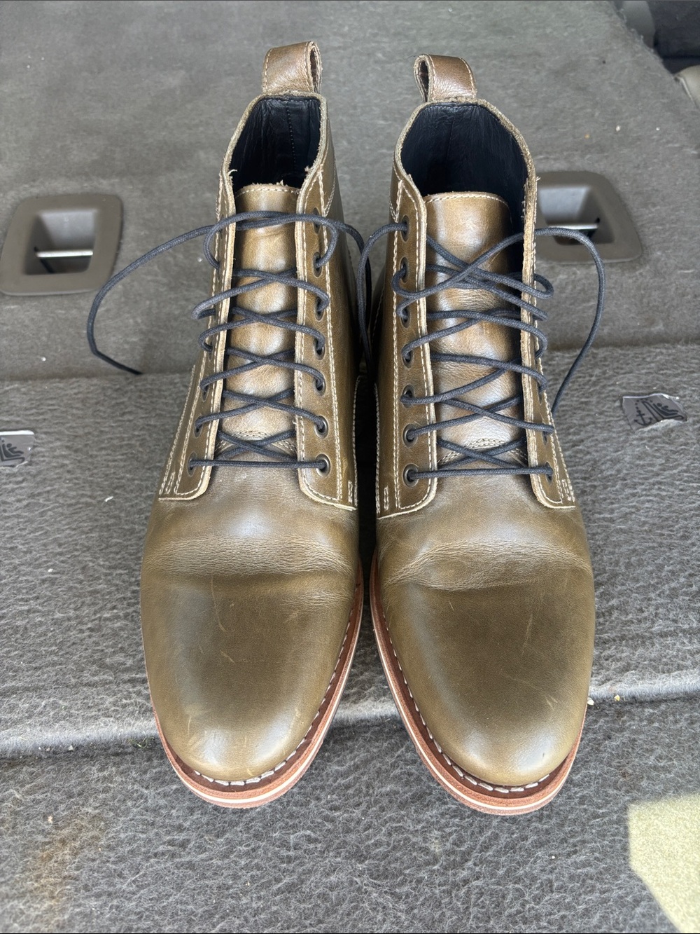 Helm The Hollis Men's Olive Leather Lace-Up Boots - Picture 2 of 6